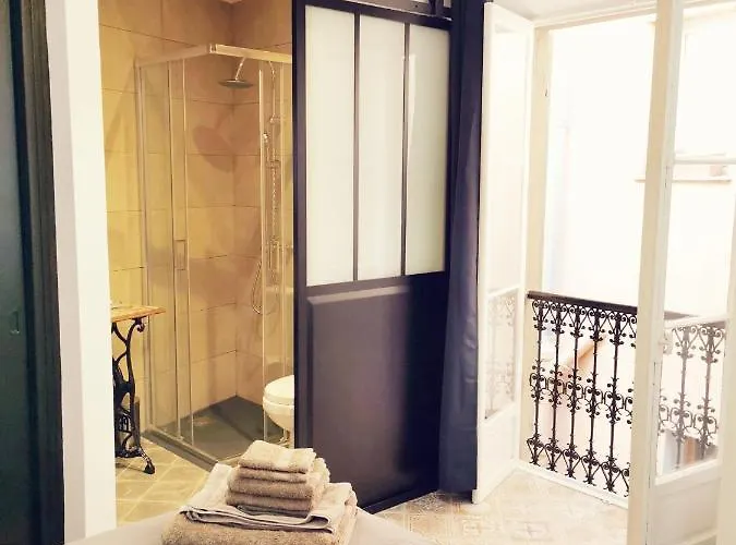 Maison De Typique Mentonnaise Apartment