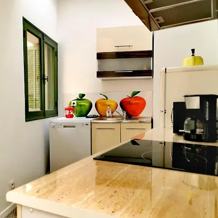 Maison De Typique Mentonnaise *